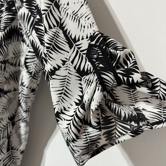 Catherines Women’s Blouse Size 4X 30 32 W Roll Tab Sleeve Button Front Shirt - Picture 5 of 7